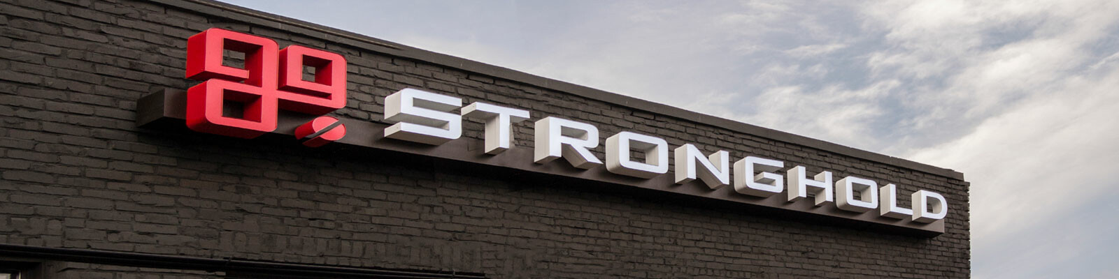 Stronghold - Contact